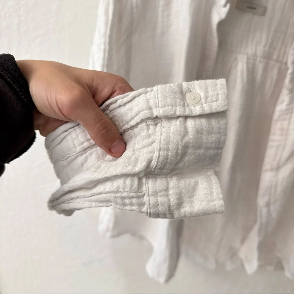 Universal Thread Large Classic Fit White Cotton Gauze Button Down - Picture 4 of 6